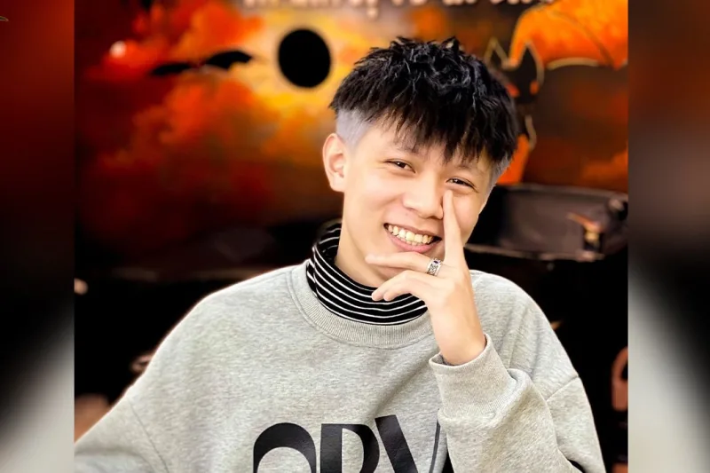 Uốn Fly
Diamond