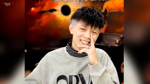 Uốn Fly
Diamond