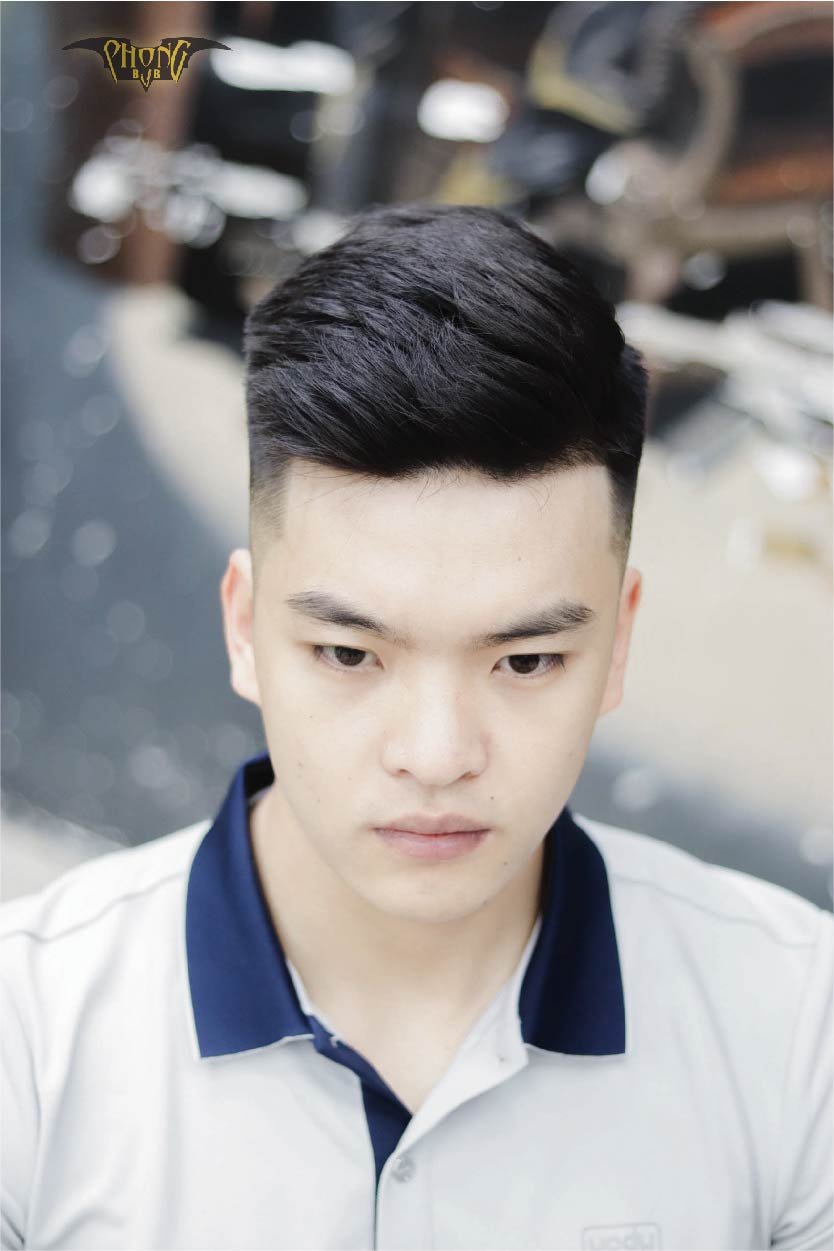 Tản mạn nghề cắt tóc vỉa hè - Báo Nam Định điện tử